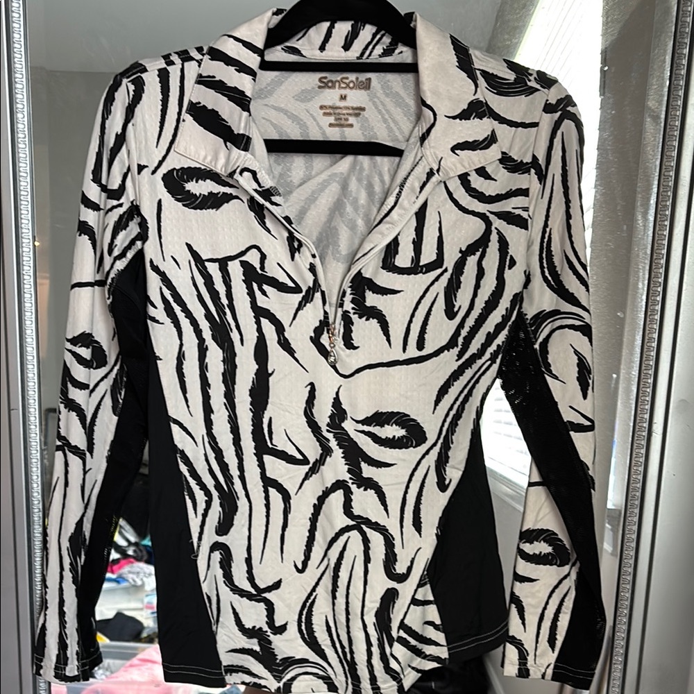 San Soleil Black and White Patterned Long Sleeve Top